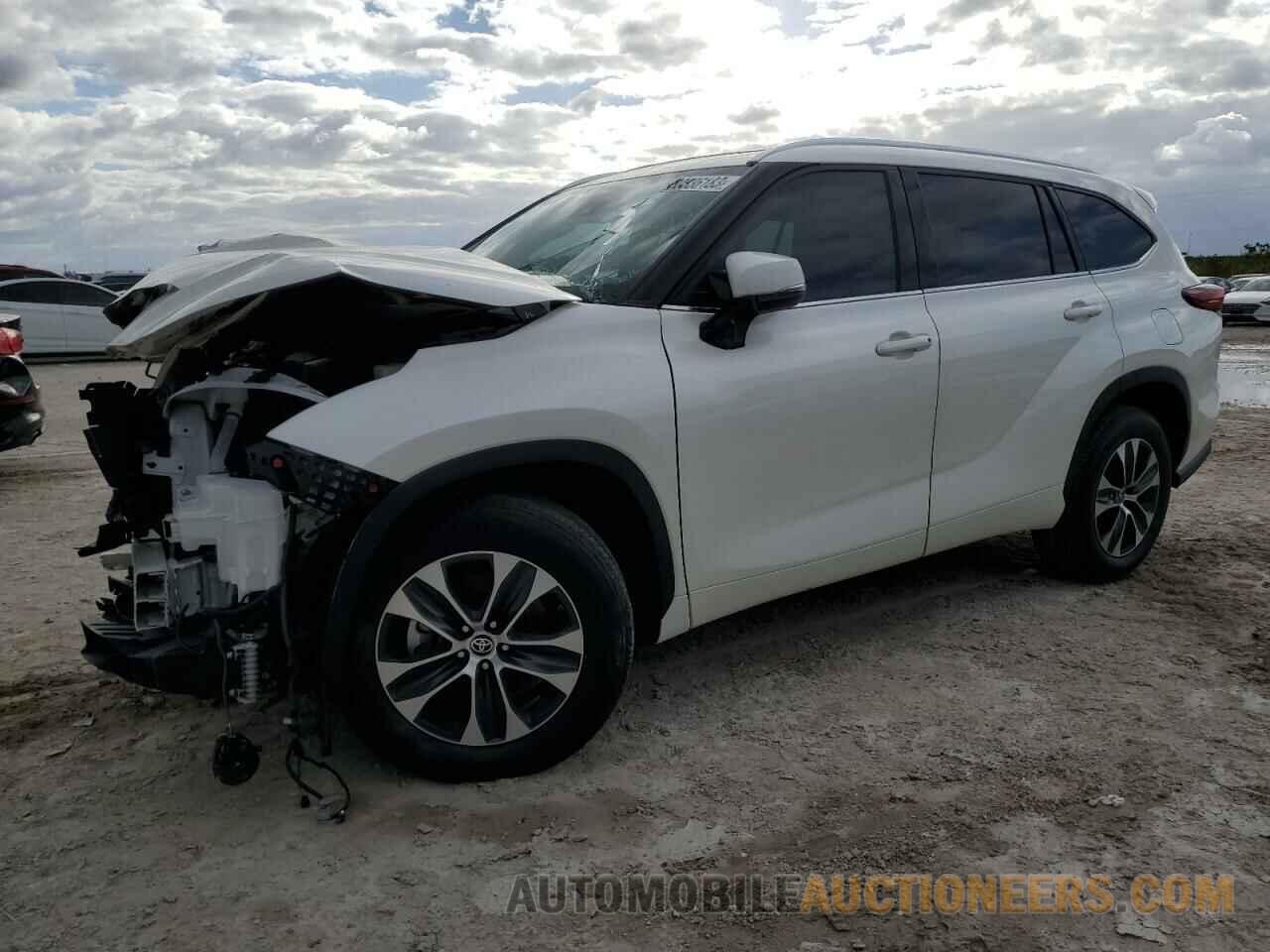 5TDGZRAH9MS059516 TOYOTA HIGHLANDER 2021