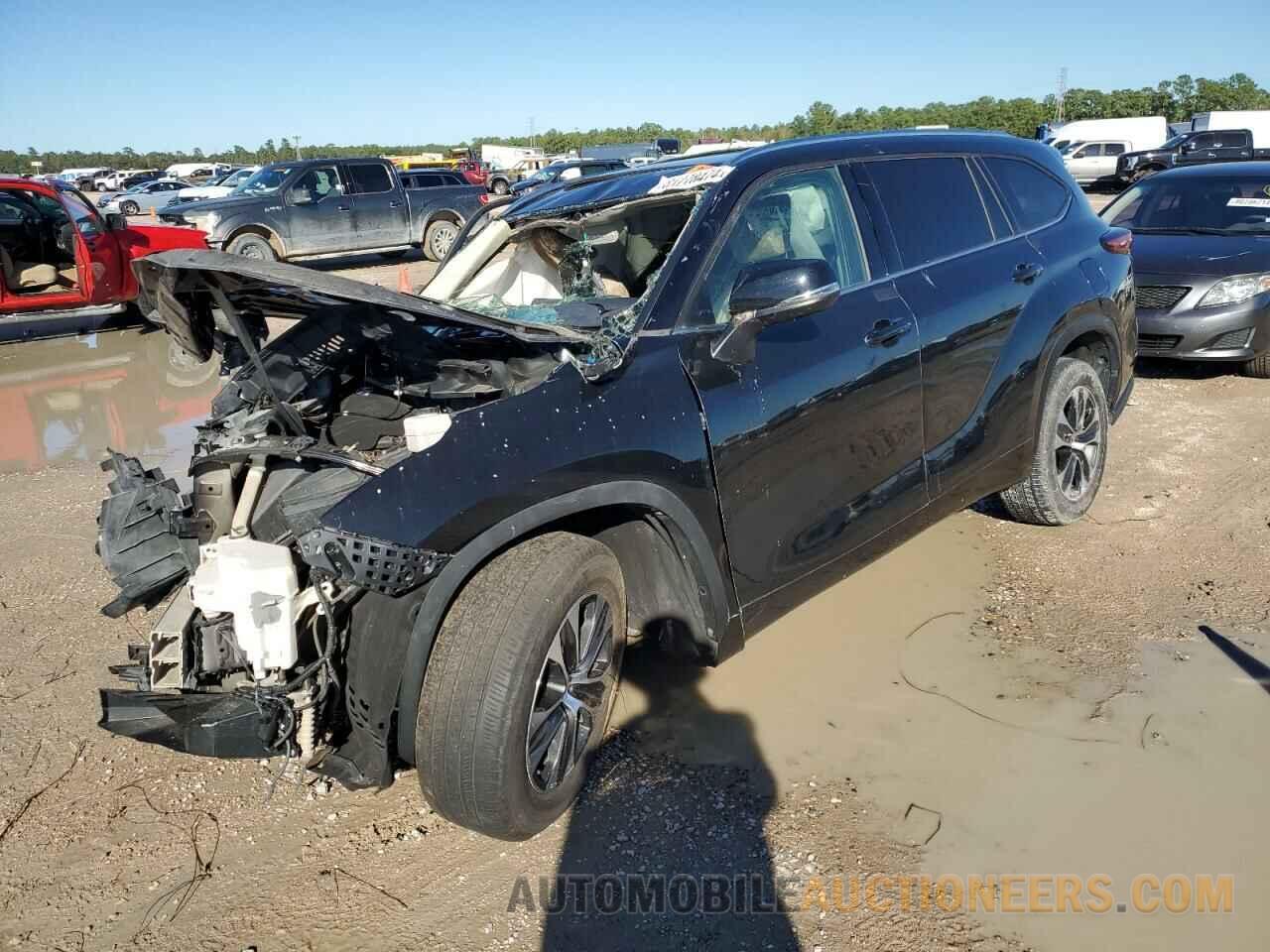 5TDGZRAH9MS516101 TOYOTA HIGHLANDER 2021