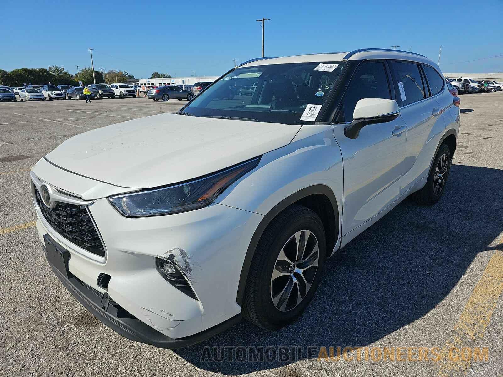 5TDGZRAH9MS527955 Toyota Highlander 2021