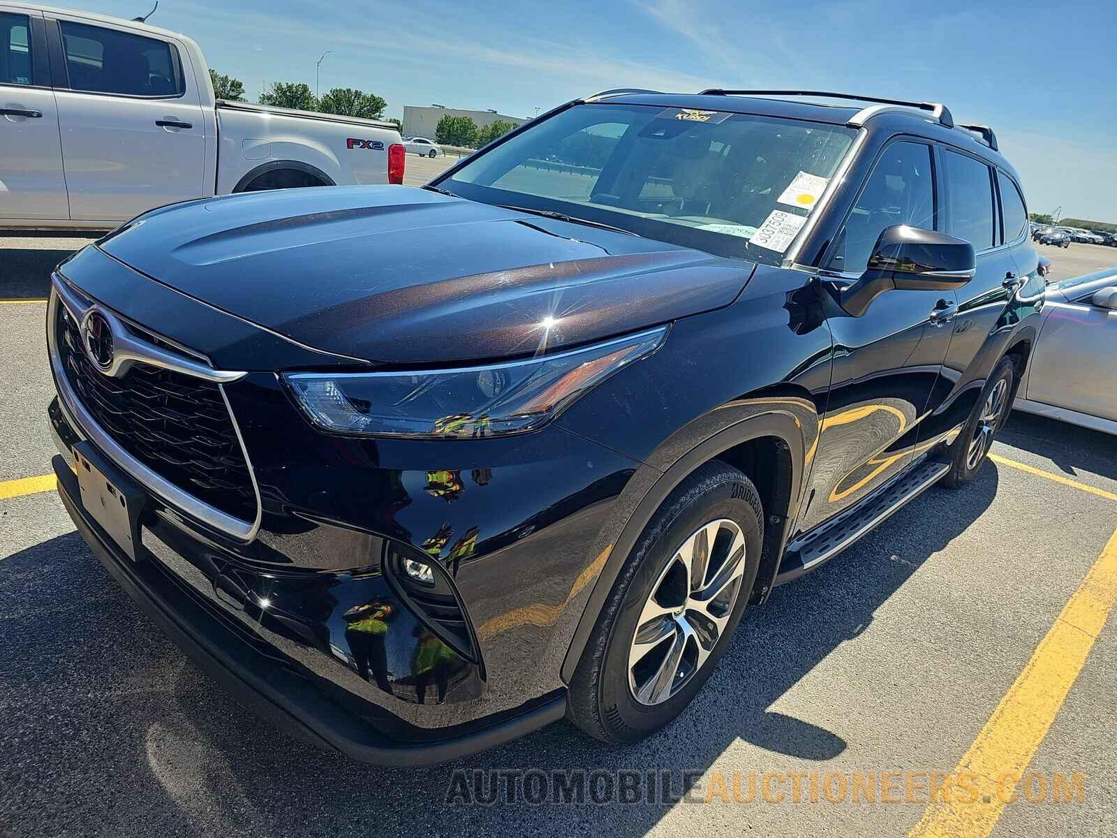 5TDGZRAH9NS100549 Toyota Highlander 2022