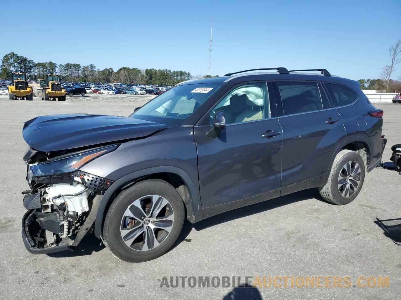 5TDGZRAH9NS117206 TOYOTA HIGHLANDER 2022