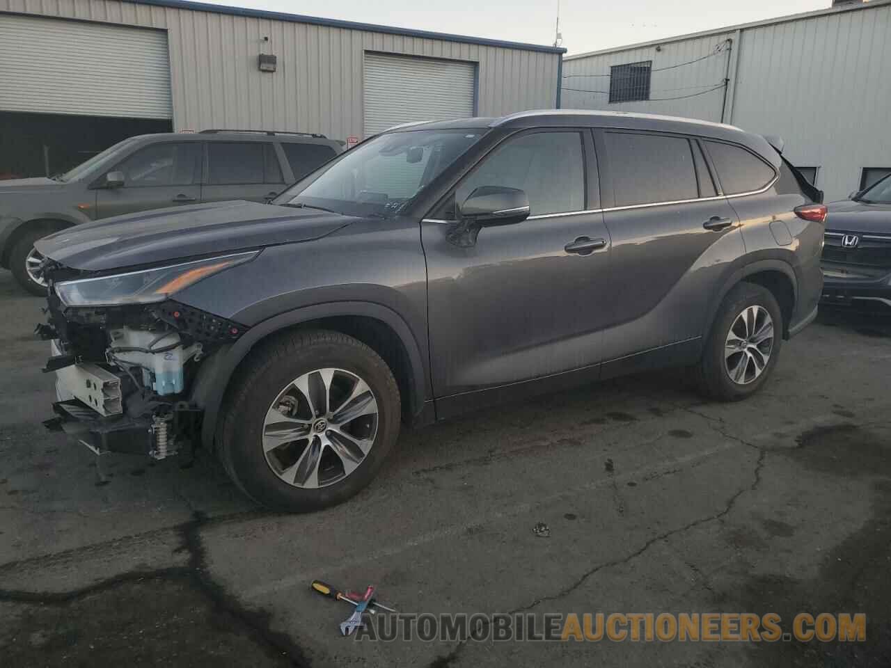 5TDGZRAHXMS515457 TOYOTA HIGHLANDER 2021