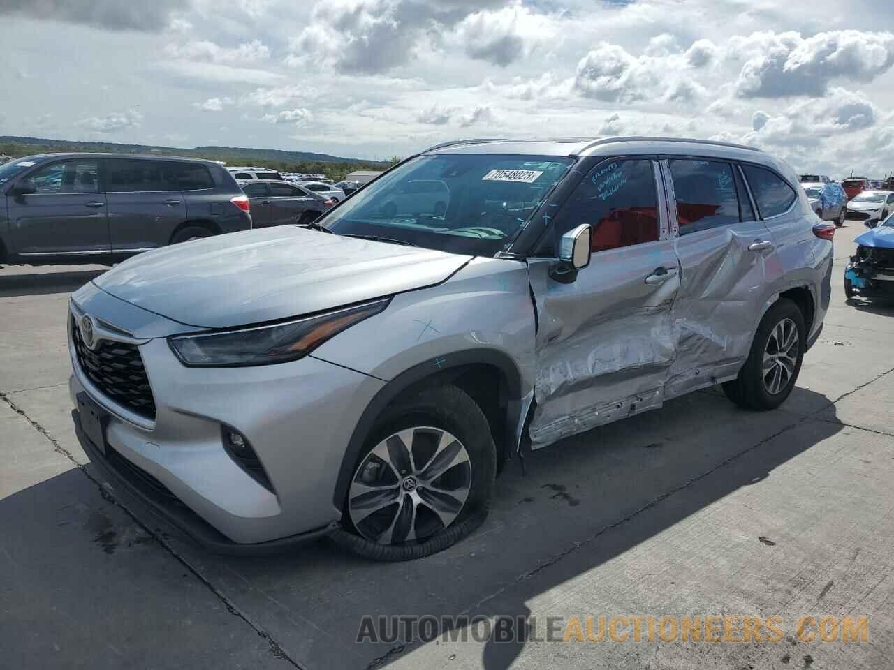 5TDGZRAHXNS116940 TOYOTA HIGHLANDER 2022