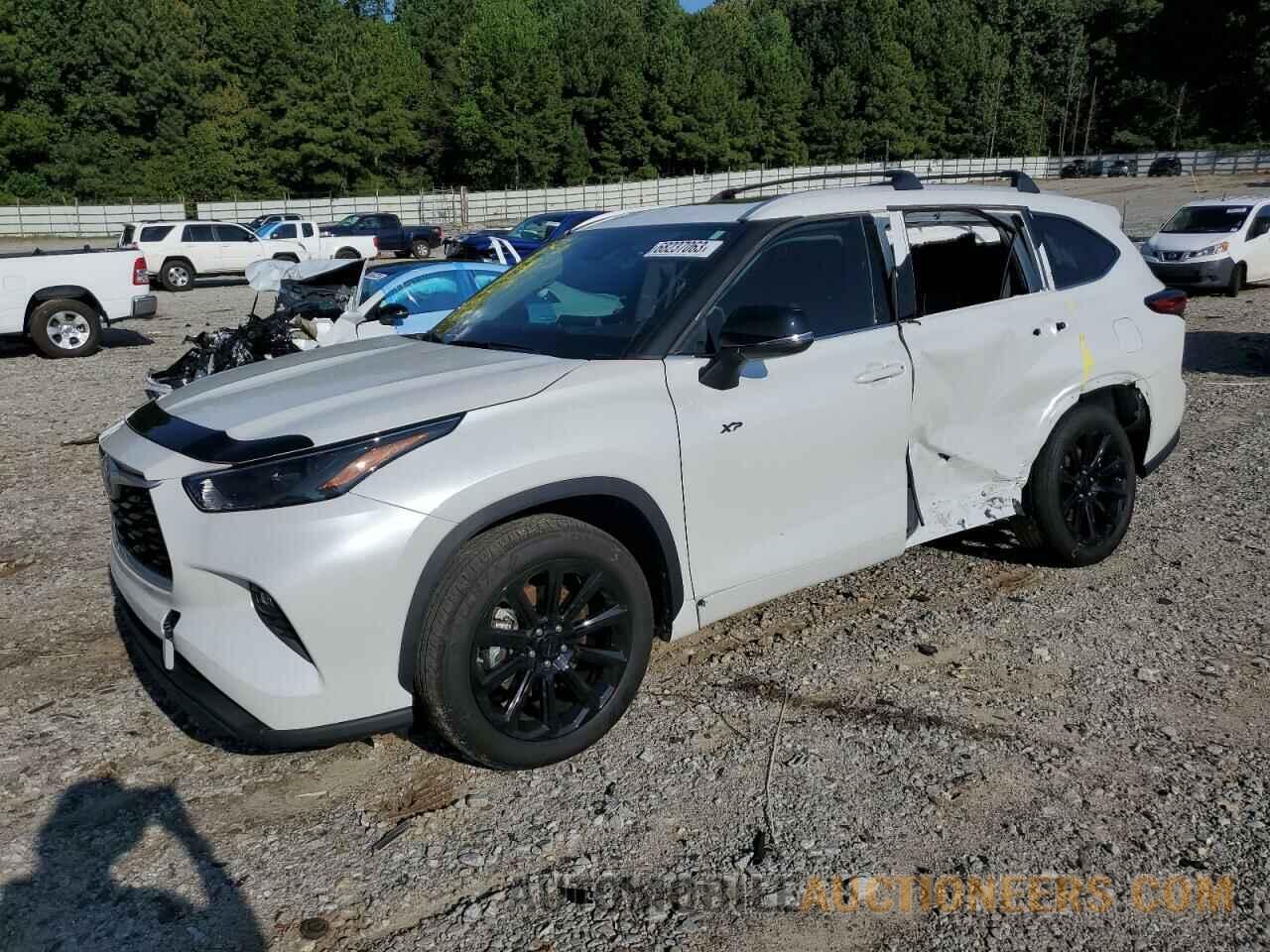 5TDGZRAHXNS130918 TOYOTA HIGHLANDER 2022