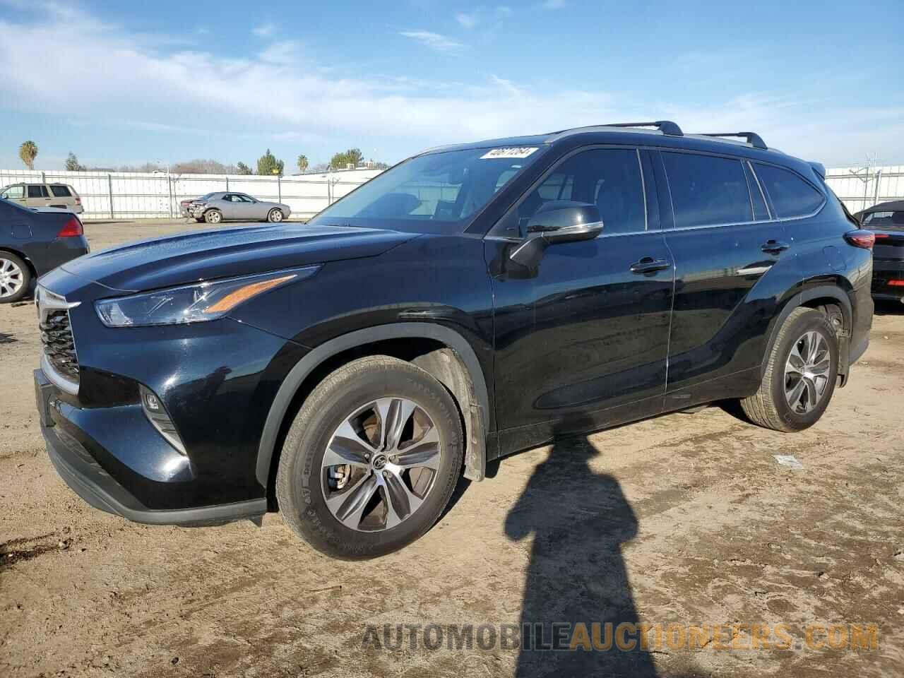 5TDGZRAHXNS543521 TOYOTA HIGHLANDER 2022