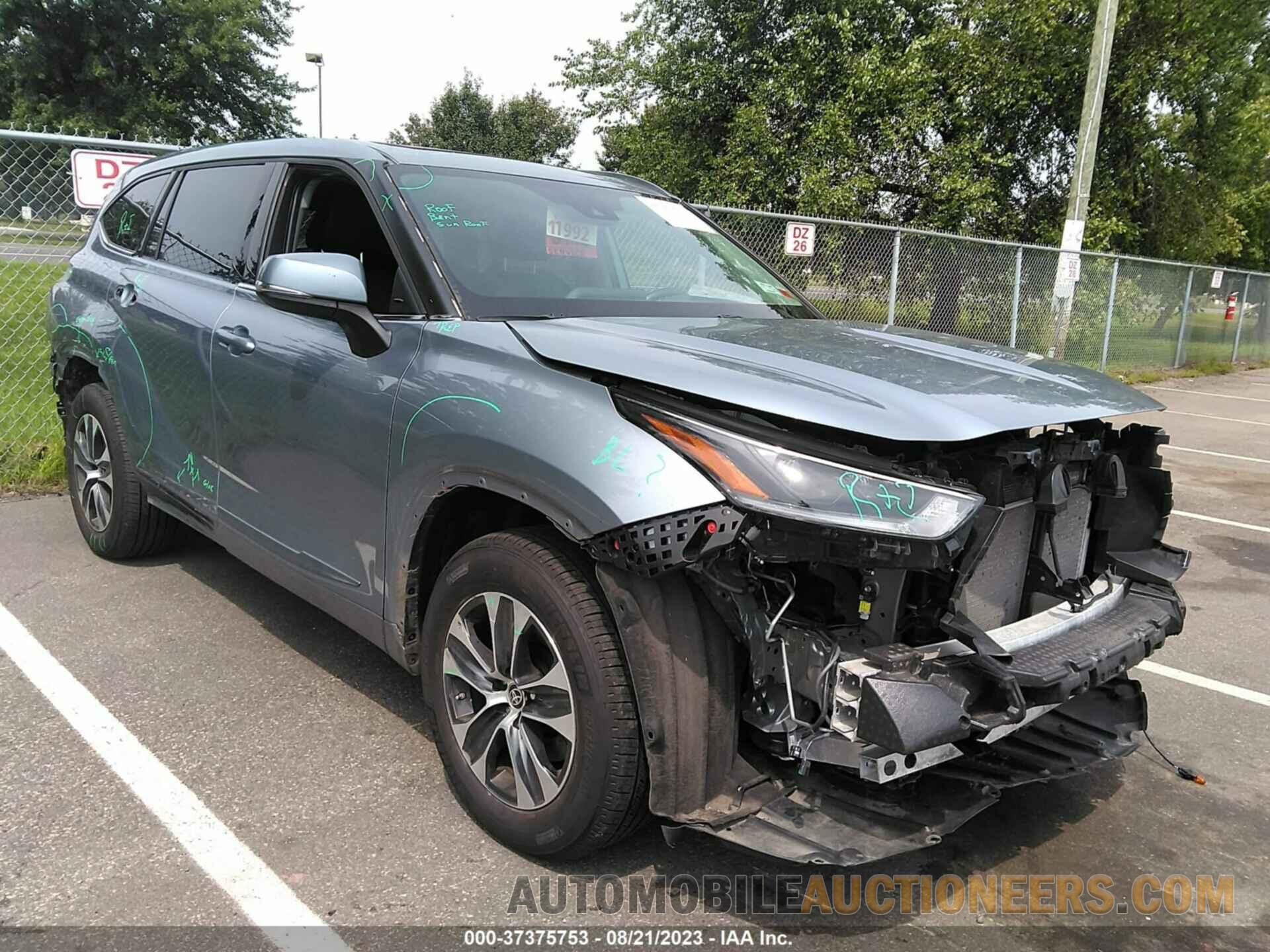 5TDGZRBH0MS130441 TOYOTA HIGHLANDER 2021