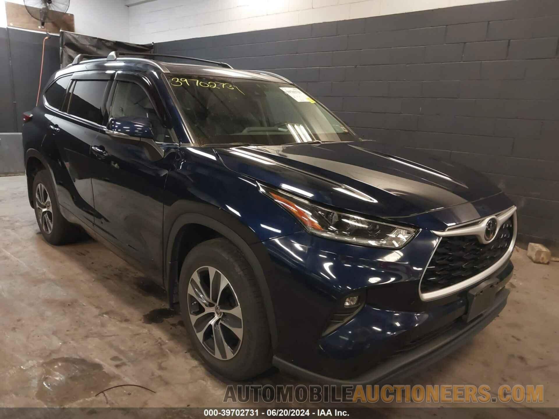 5TDGZRBH0MS154710 TOYOTA HIGHLANDER 2021