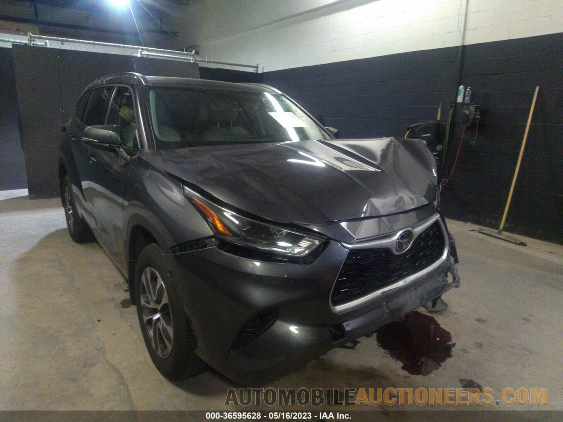 5TDGZRBH0MS528894 TOYOTA HIGHLANDER 2021