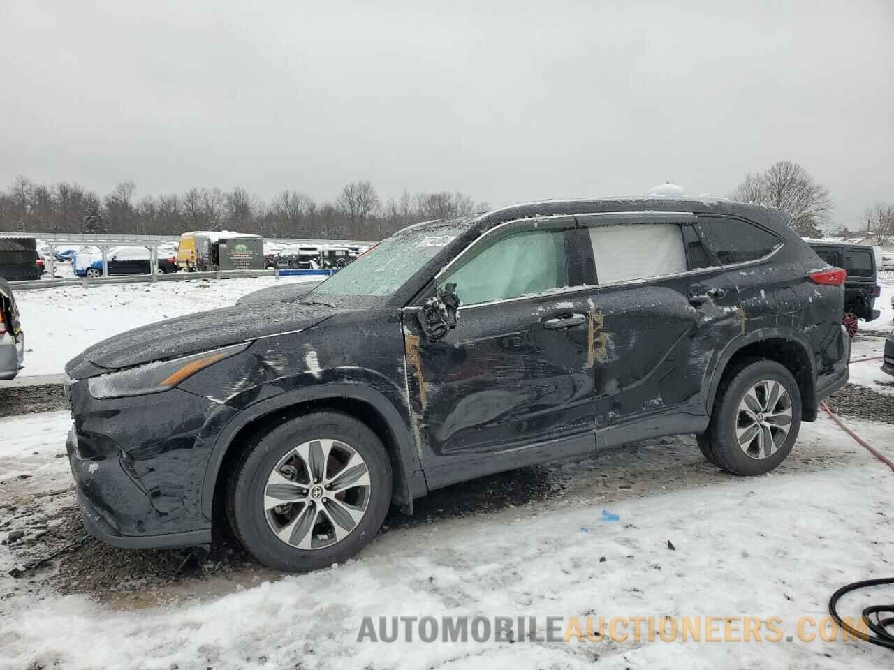 5TDGZRBH0MS529091 TOYOTA HIGHLANDER 2021