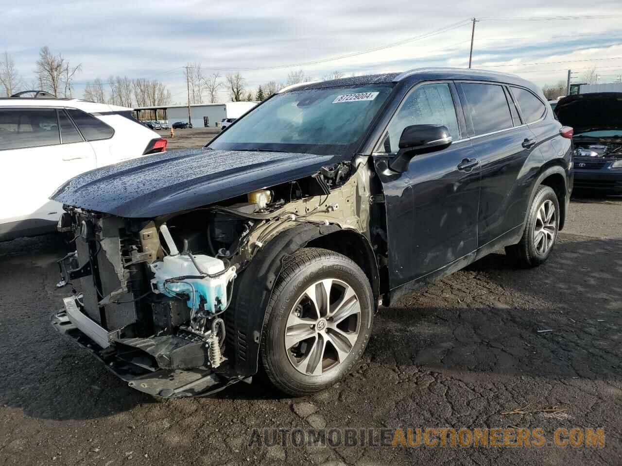 5TDGZRBH0MS549292 TOYOTA HIGHLANDER 2021