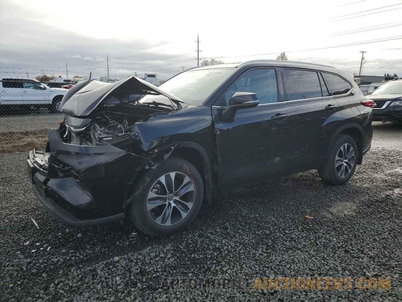 5TDGZRBH0NS163652 TOYOTA HIGHLANDER 2022