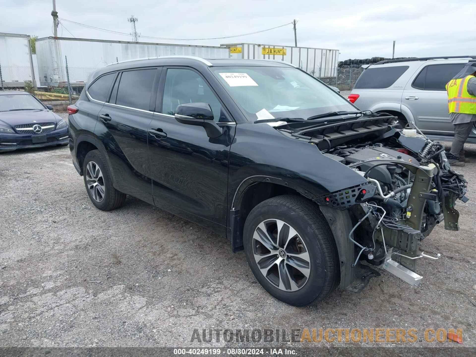 5TDGZRBH0NS192195 TOYOTA HIGHLANDER 2022