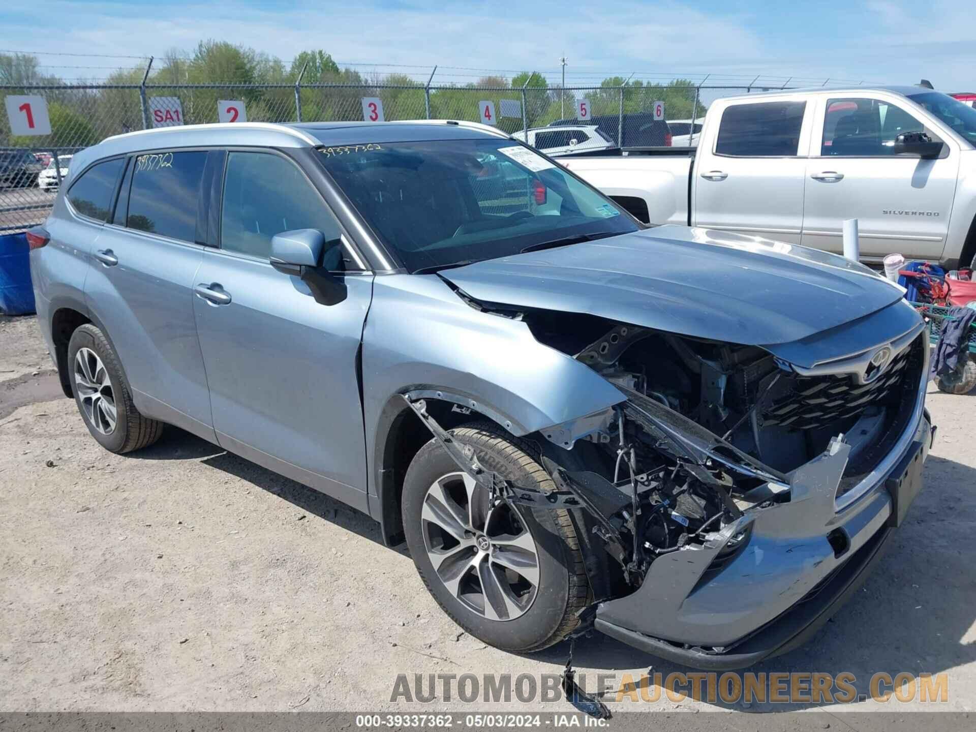 5TDGZRBH0NS208895 TOYOTA HIGHLANDER 2022