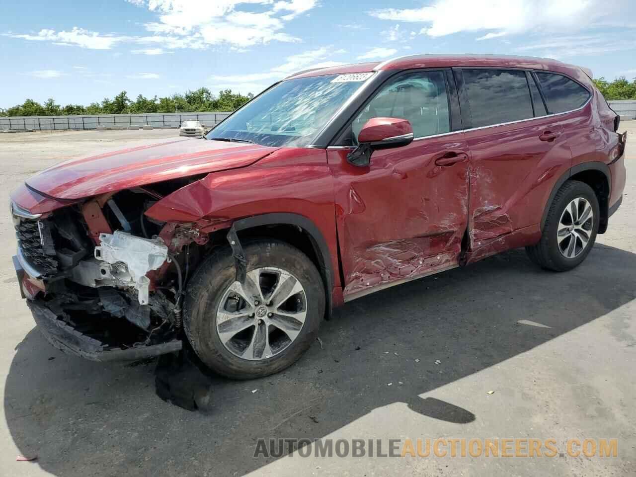 5TDGZRBH0NS565574 TOYOTA HIGHLANDER 2022