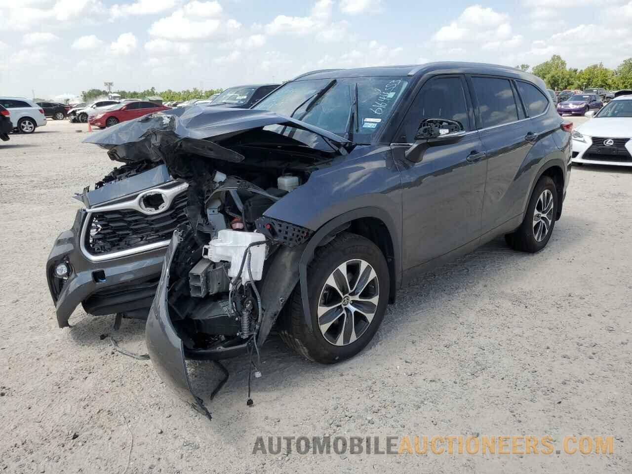 5TDGZRBH0NS567695 TOYOTA HIGHLANDER 2022