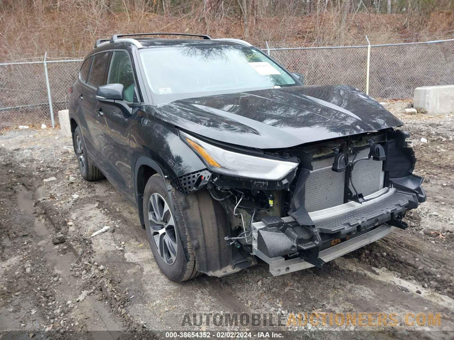 5TDGZRBH0NS596436 TOYOTA HIGHLANDER 2022