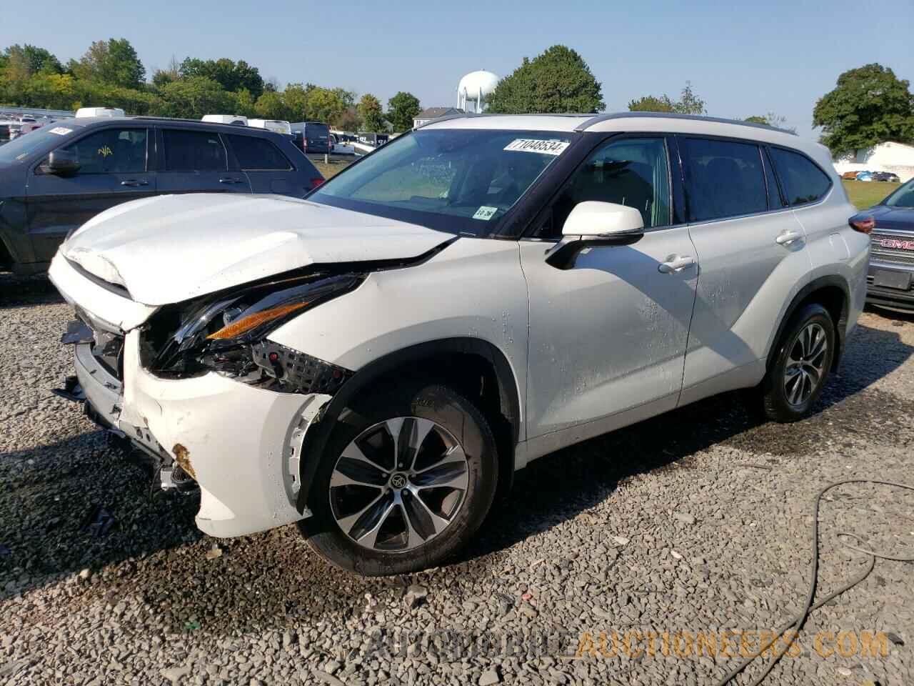 5TDGZRBH1NS163062 TOYOTA HIGHLANDER 2022