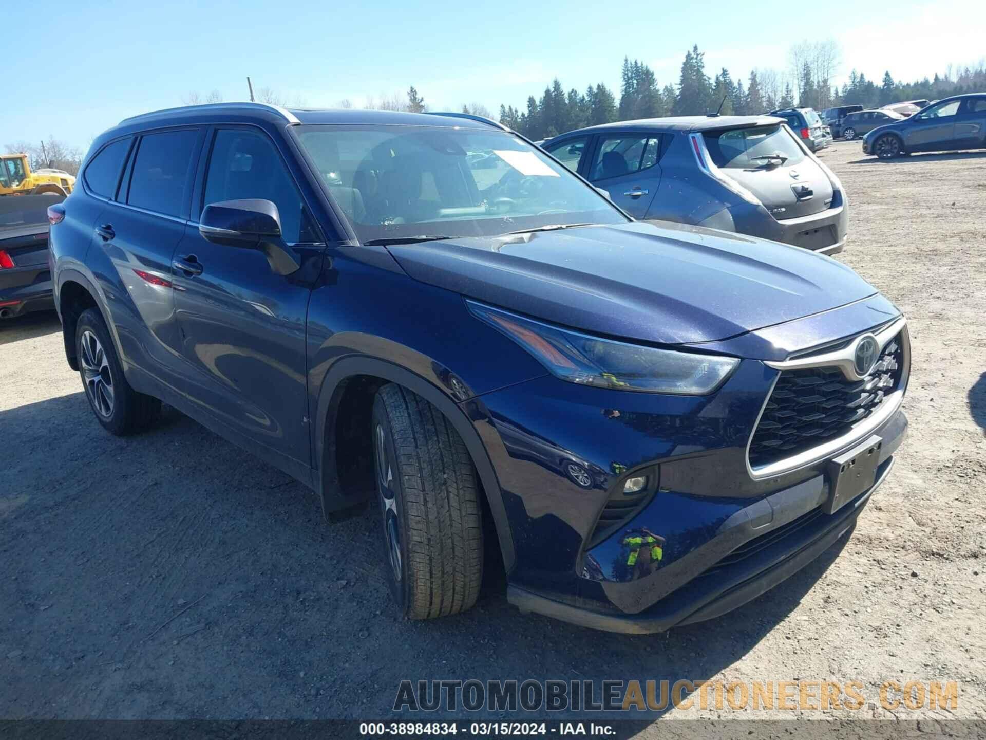 5TDGZRBH1NS229206 TOYOTA HIGHLANDER 2022