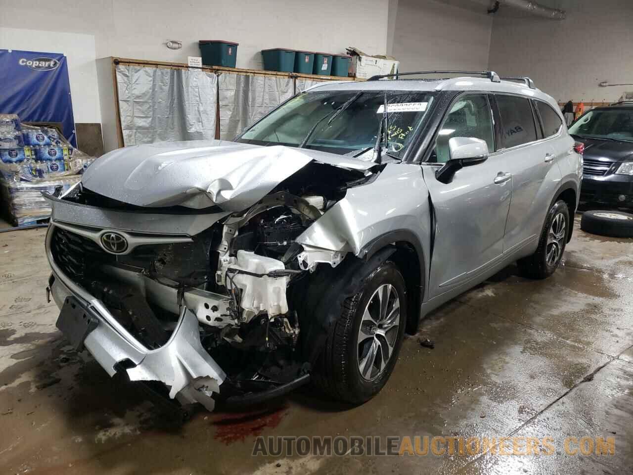 5TDGZRBH1NS249844 TOYOTA HIGHLANDER 2022