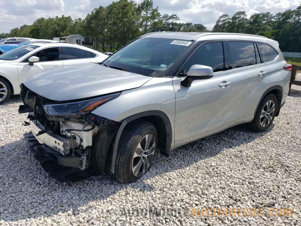 5TDGZRBH1NS582173 TOYOTA HIGHLANDER 2022