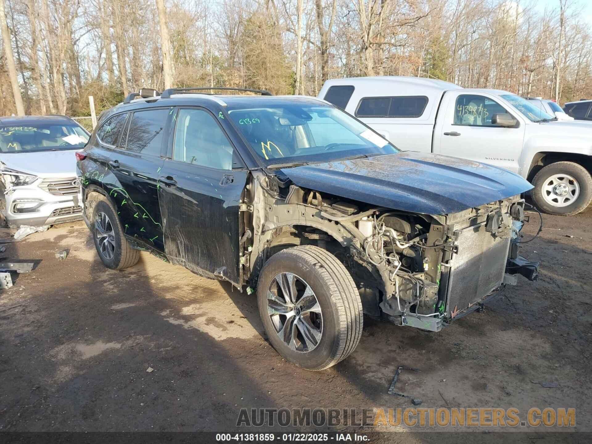 5TDGZRBH1NS586403 TOYOTA HIGHLANDER 2022