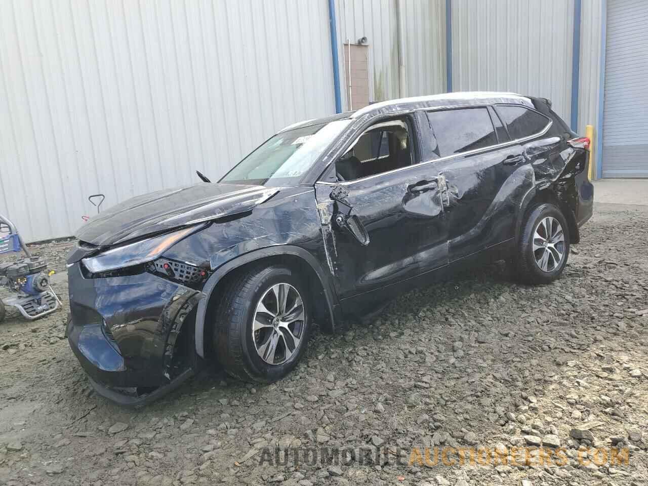 5TDGZRBH2MS072798 TOYOTA HIGHLANDER 2021