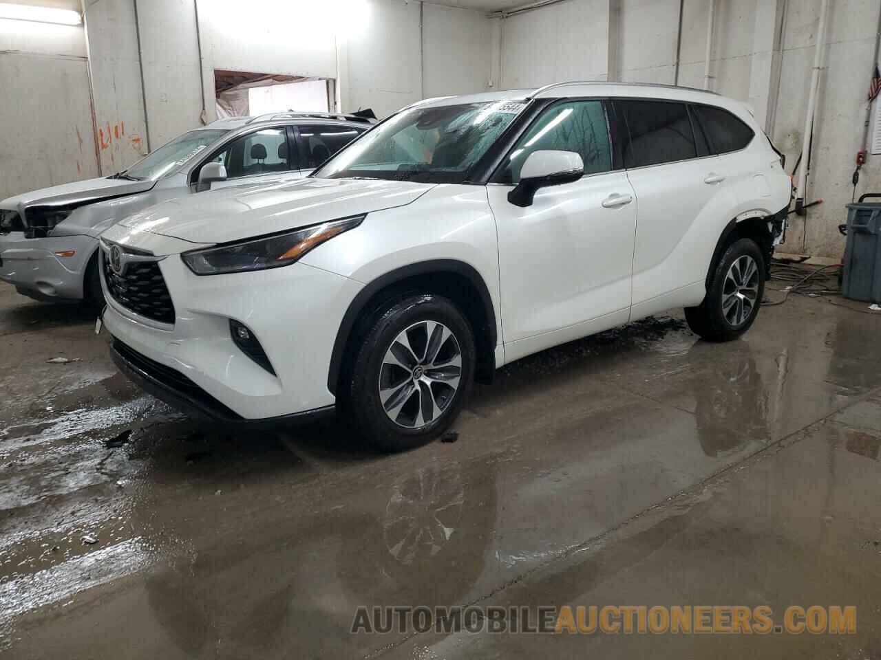 5TDGZRBH2MS073708 TOYOTA HIGHLANDER 2021