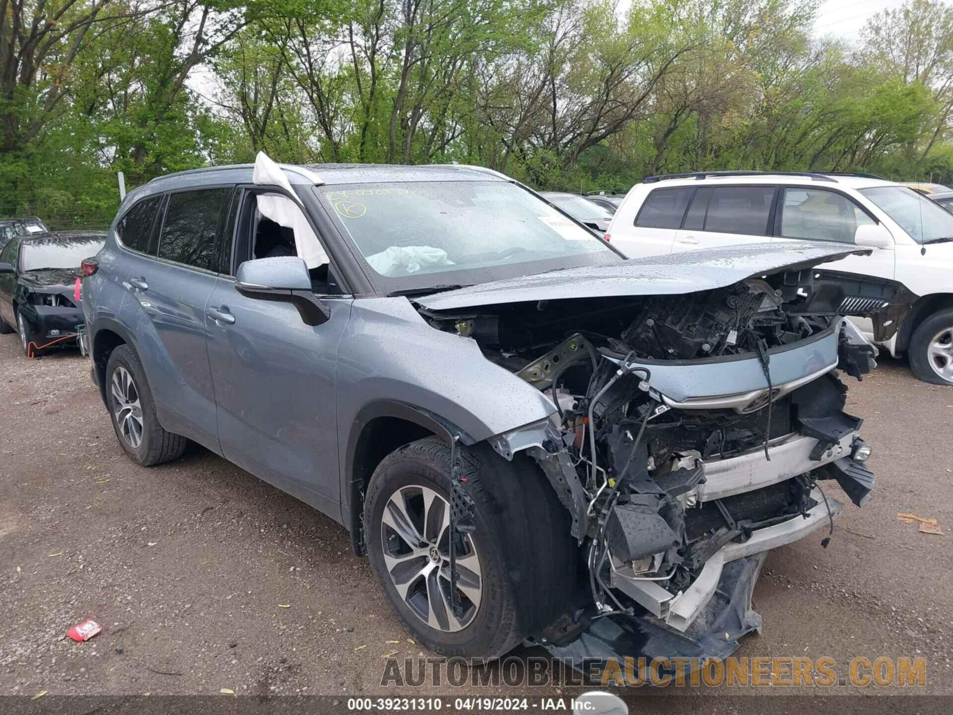 5TDGZRBH2MS094025 TOYOTA HIGHLANDER 2021