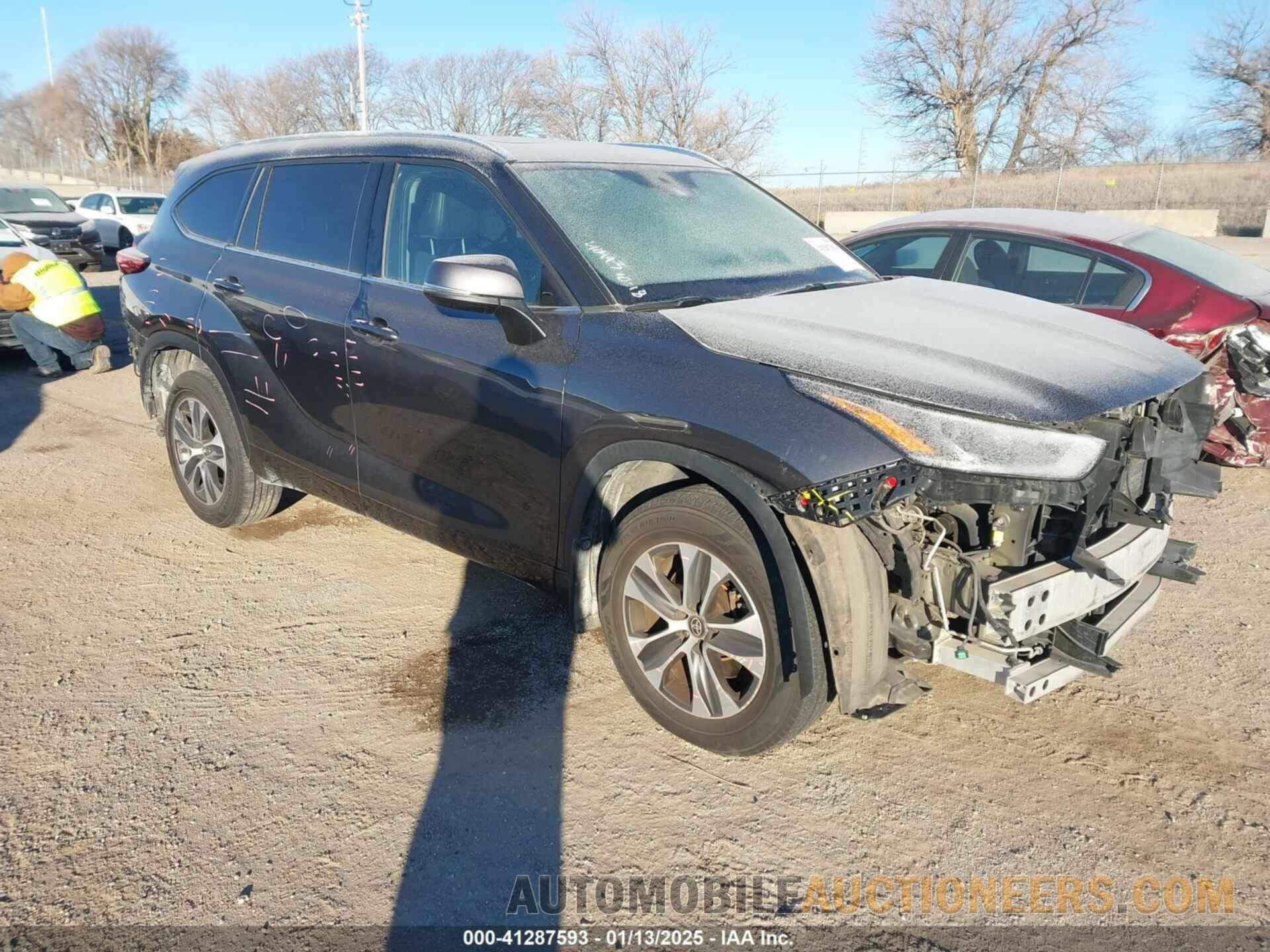 5TDGZRBH2MS524376 TOYOTA HIGHLANDER 2021