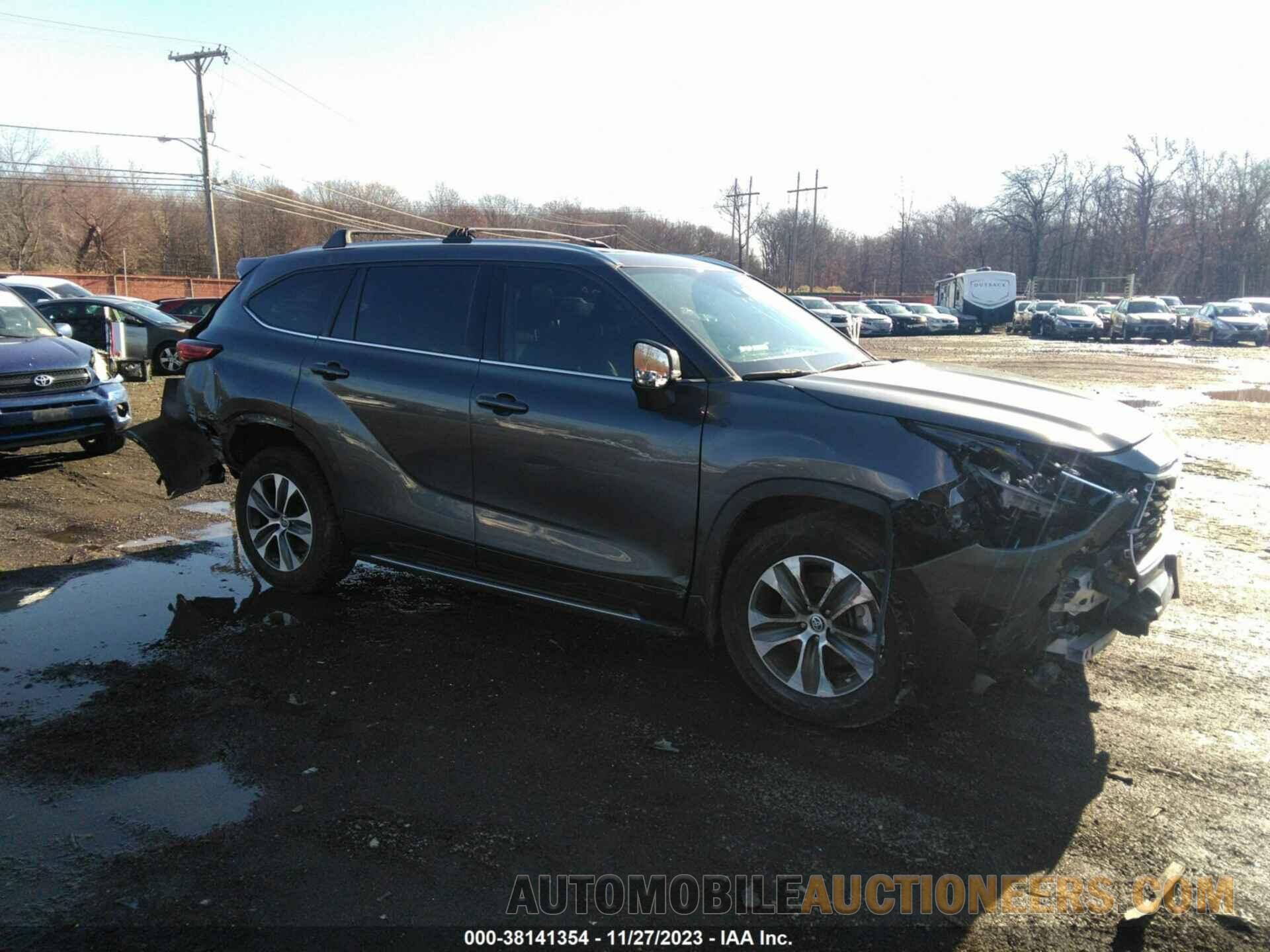 5TDGZRBH2MS528332 TOYOTA HIGHLANDER 2021