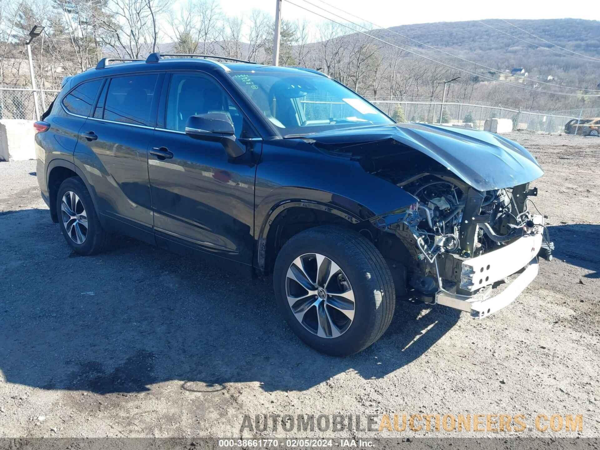 5TDGZRBH2NS175821 TOYOTA HIGHLANDER 2022