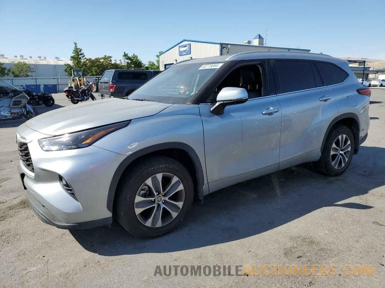 5TDGZRBH2NS242174 TOYOTA HIGHLANDER 2022