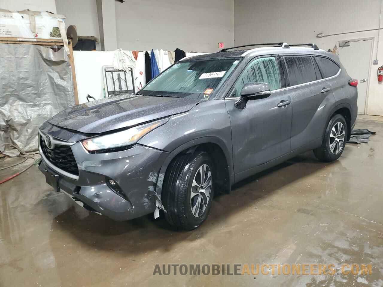 5TDGZRBH2NS257838 TOYOTA HIGHLANDER 2022