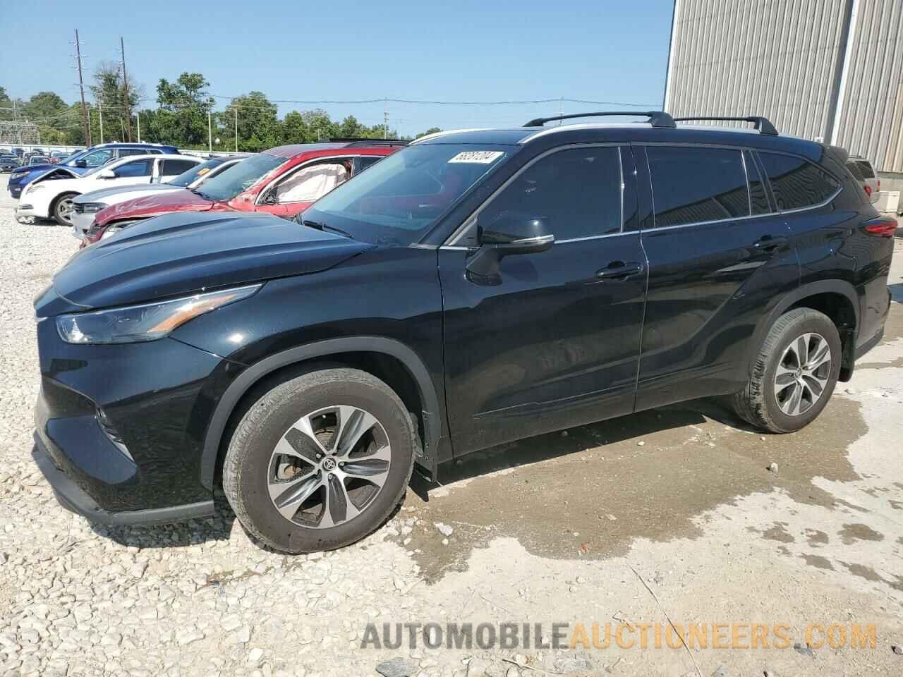 5TDGZRBH2NS560697 TOYOTA HIGHLANDER 2022