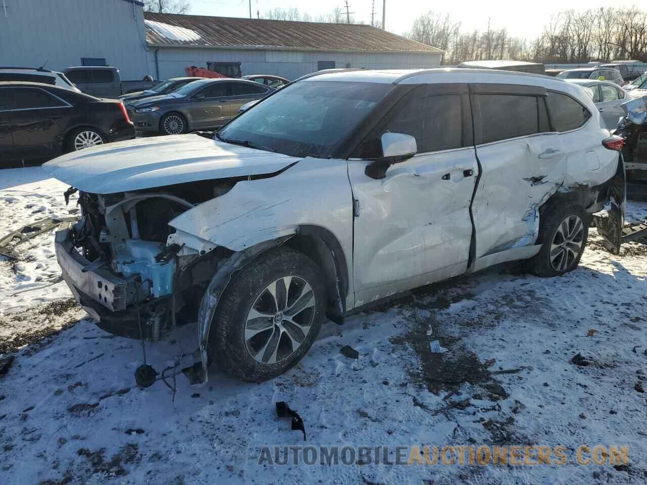 5TDGZRBH2NS576639 TOYOTA HIGHLANDER 2022