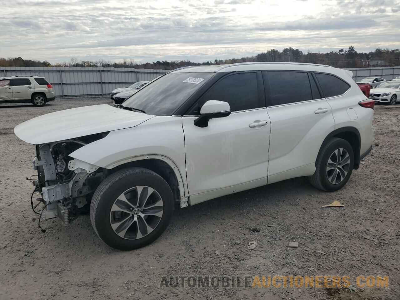 5TDGZRBH3MS068890 TOYOTA HIGHLANDER 2021