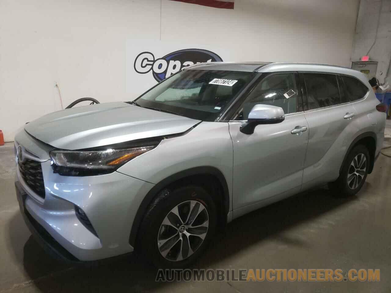 5TDGZRBH3MS545186 TOYOTA HIGHLANDER 2021