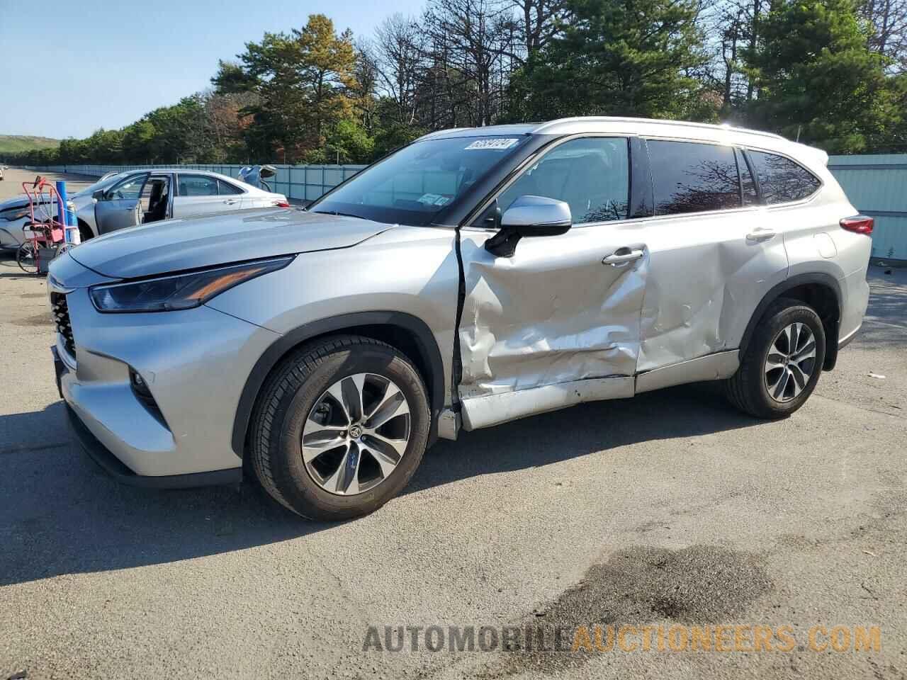 5TDGZRBH3NS171812 TOYOTA HIGHLANDER 2022