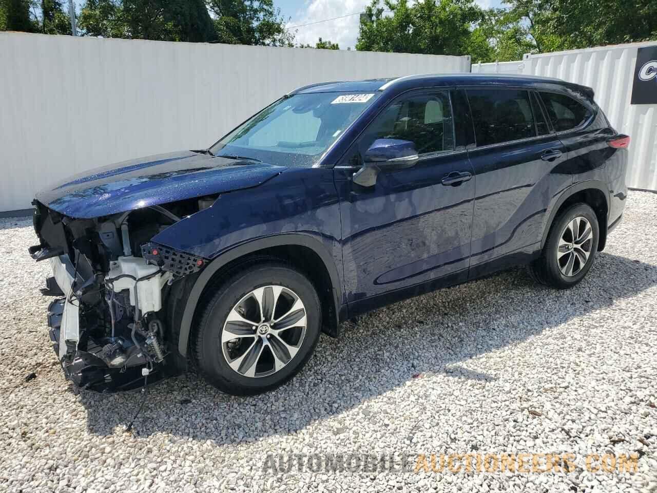 5TDGZRBH3NS246072 TOYOTA HIGHLANDER 2022