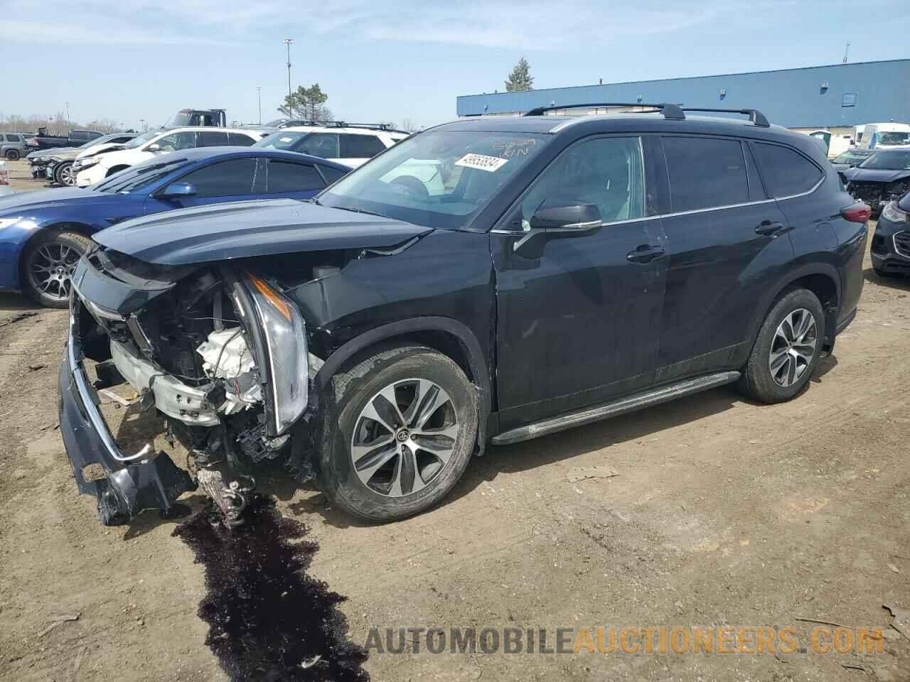 5TDGZRBH3NS575029 TOYOTA HIGHLANDER 2022