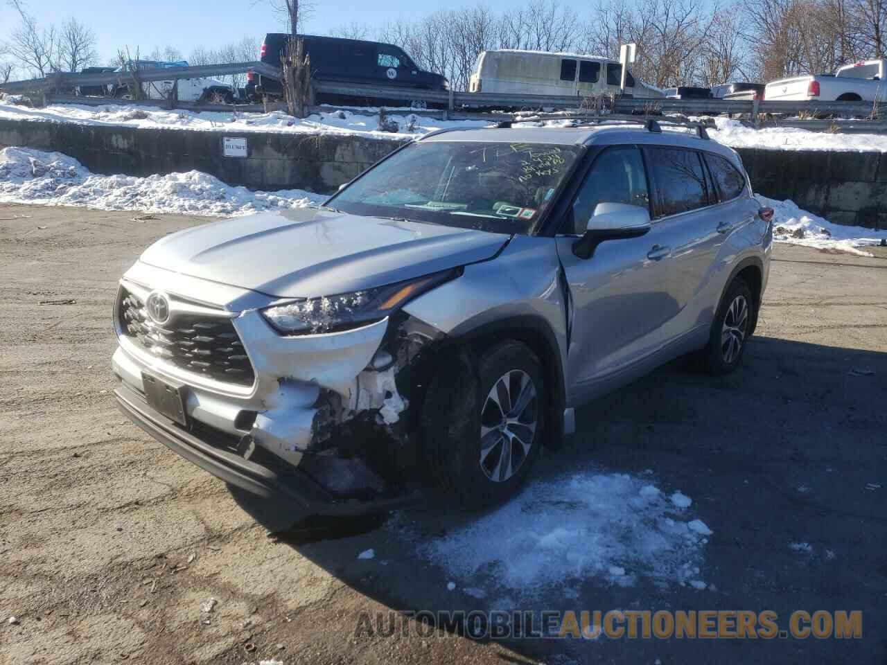 5TDGZRBH3NS592770 TOYOTA HIGHLANDER 2022