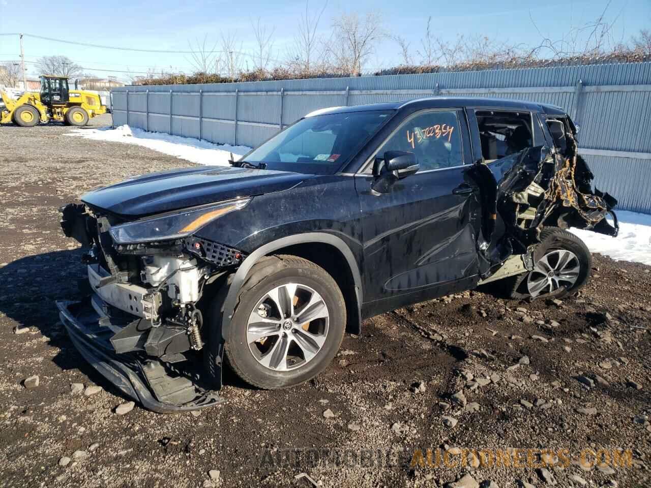 5TDGZRBH4MS058028 TOYOTA HIGHLANDER 2021