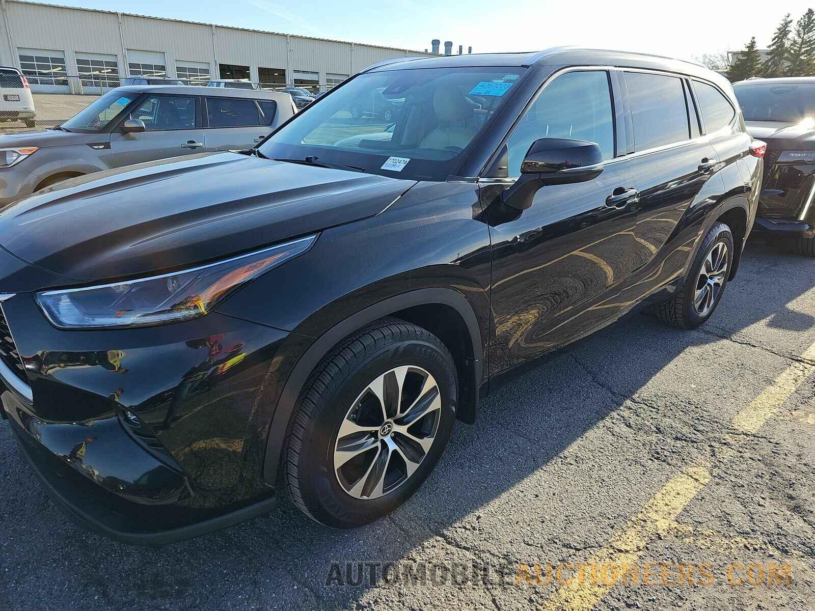 5TDGZRBH4MS117305 Toyota Highlander 2021