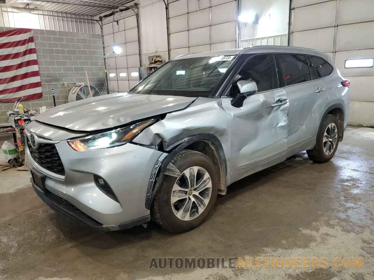 5TDGZRBH4MS555760 TOYOTA HIGHLANDER 2021