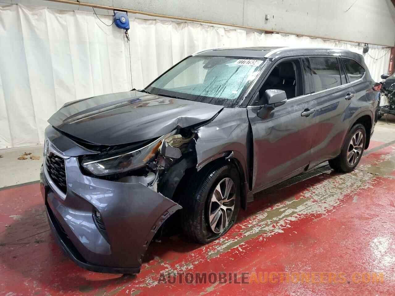 5TDGZRBH4NS231919 TOYOTA HIGHLANDER 2022