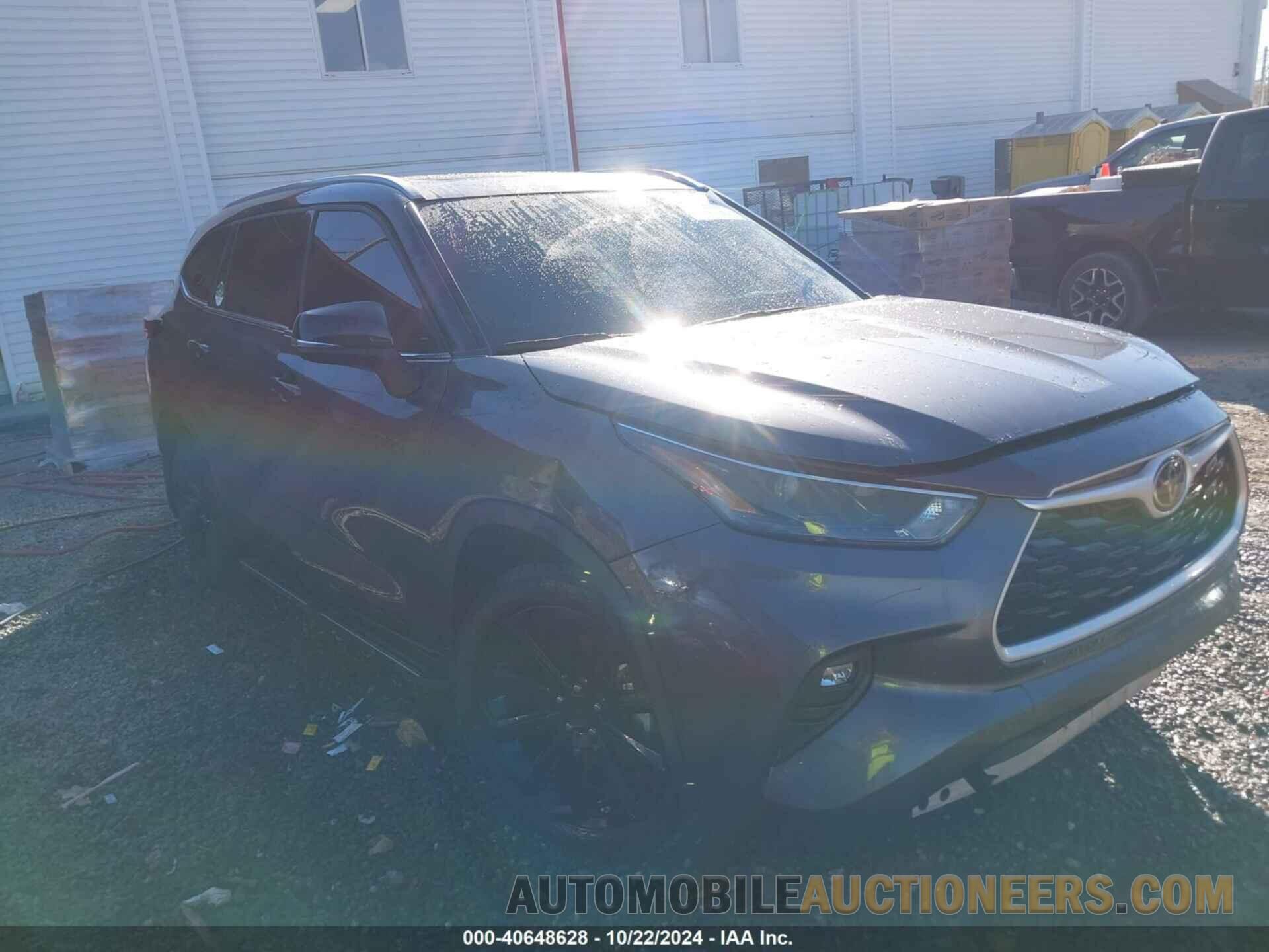 5TDGZRBH4NS574584 TOYOTA HIGHLANDER 2022