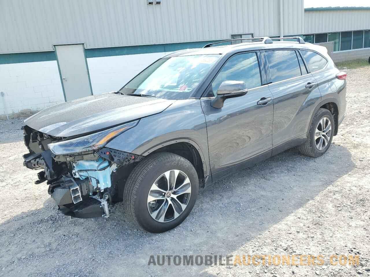 5TDGZRBH4NS588629 TOYOTA HIGHLANDER 2022