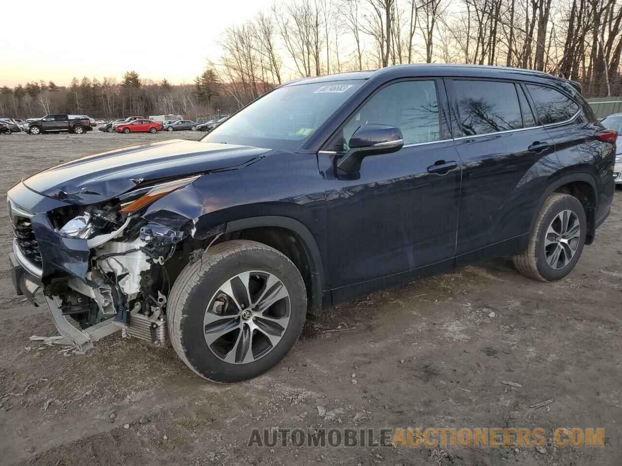 5TDGZRBH5MS137160 TOYOTA HIGHLANDER 2021