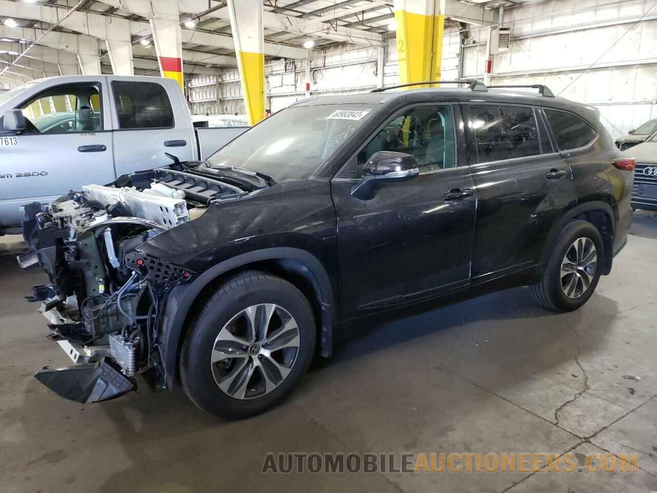 5TDGZRBH5NS200341 TOYOTA HIGHLANDER 2022