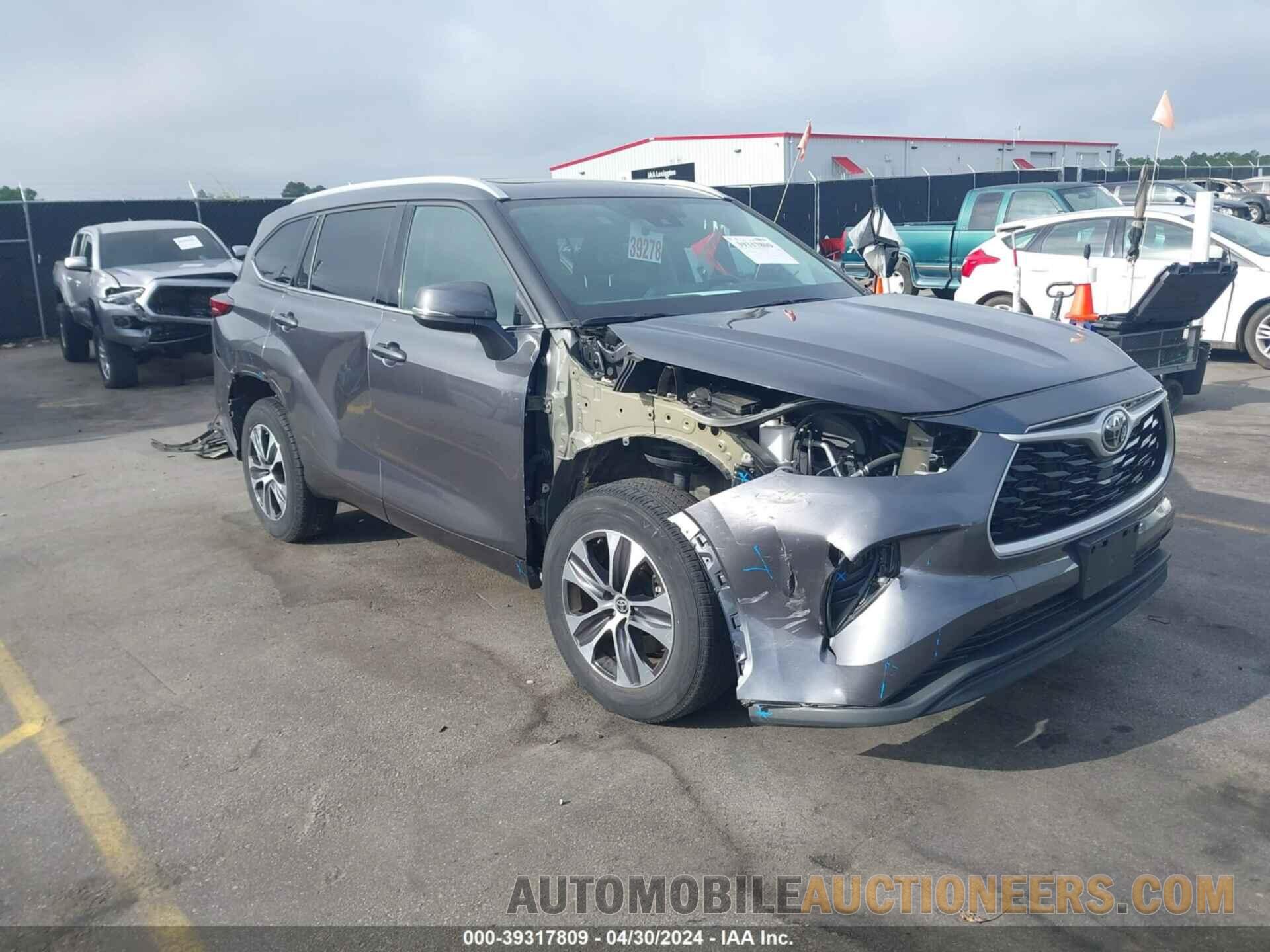 5TDGZRBH5NS234800 TOYOTA HIGHLANDER 2022